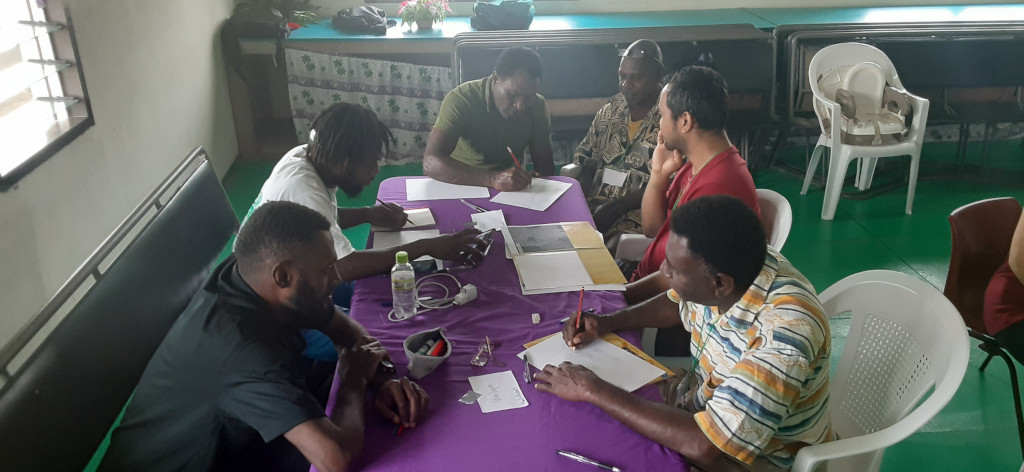 Representatives from languages in Vanuatu discuss key information about their language